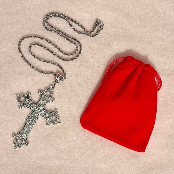 Gothic Cross Charm Necklace Floral Design Big Punk Goth Silver Tone - Picture 9 of 10